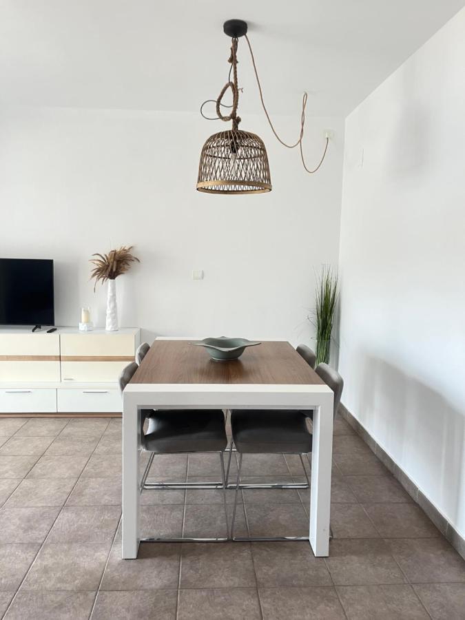 Toyo Golf Apartment Almeria Ngoại thất bức ảnh